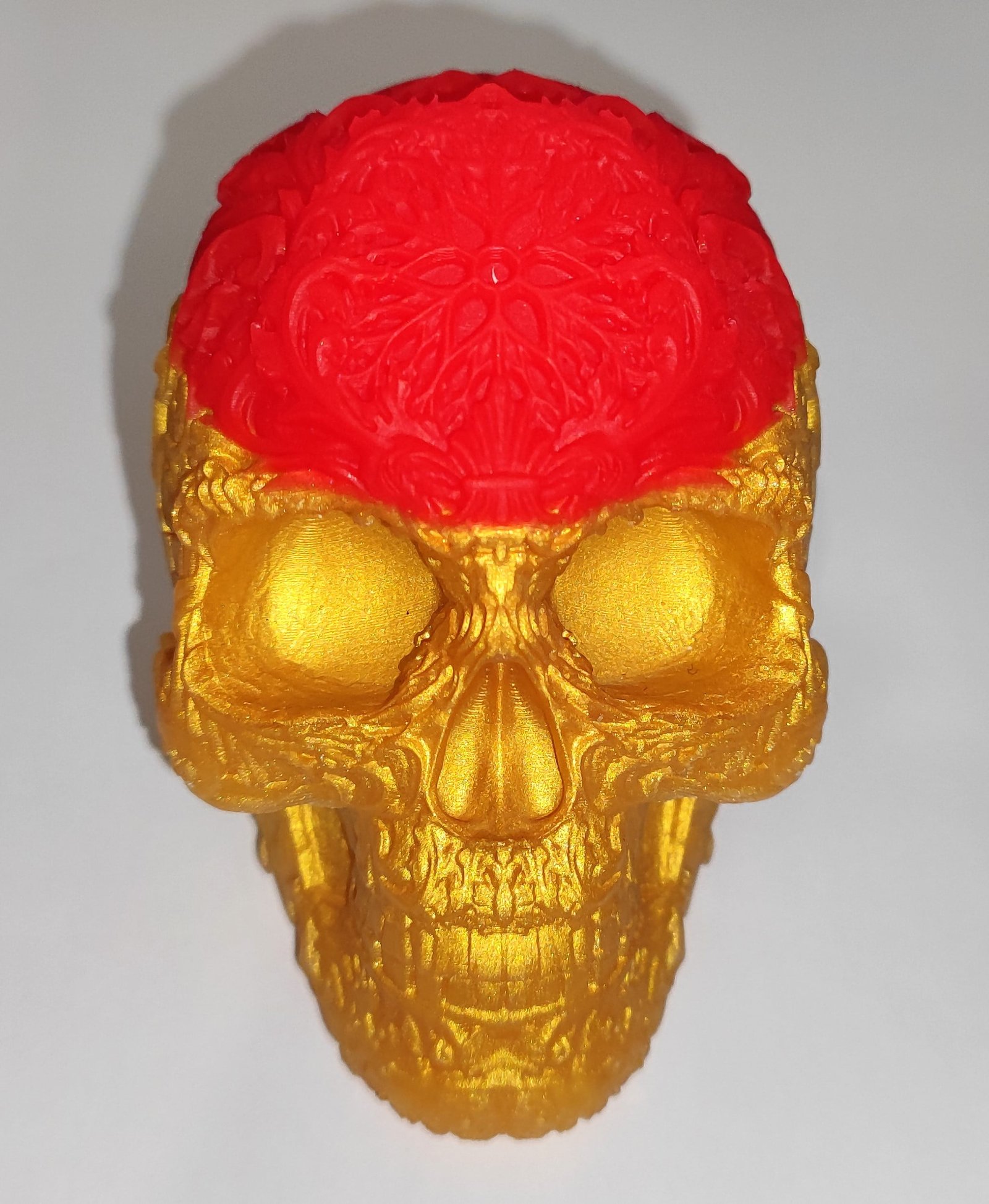 Décoration crâne skull doré nacré et rouge résine époxy