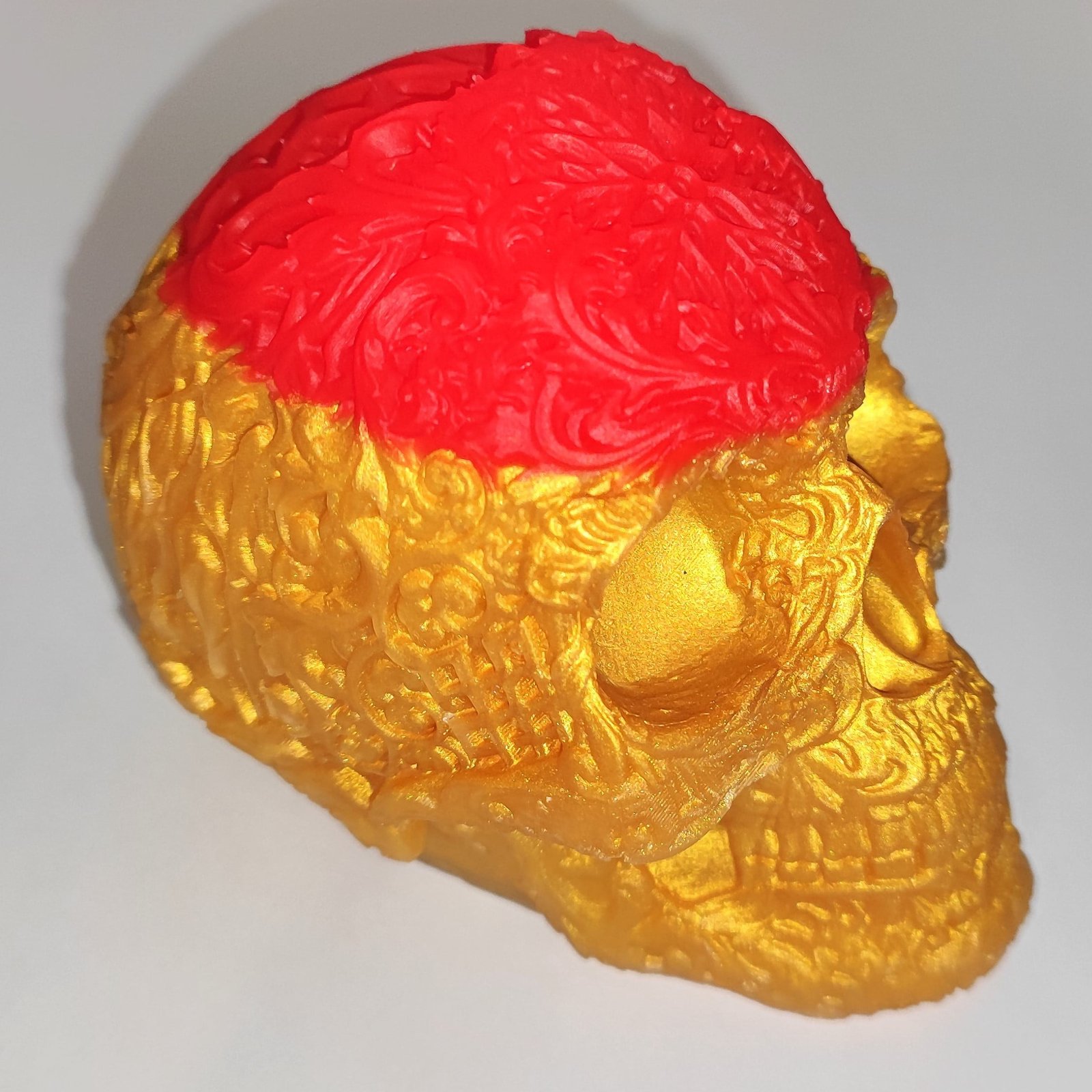 Crâne skull resine epoxy couleur doré rouge