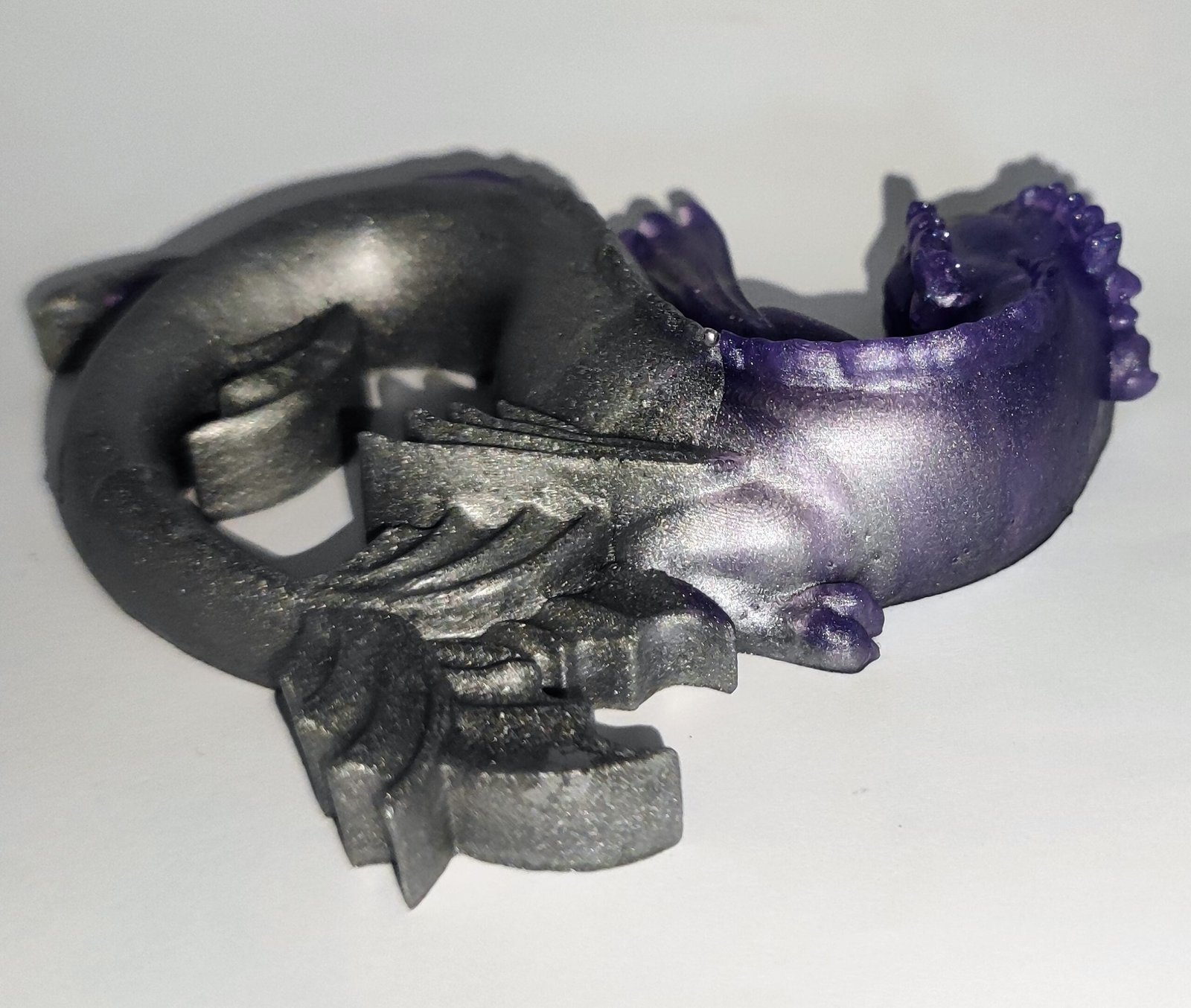 Dragon résine époxy gris et violet