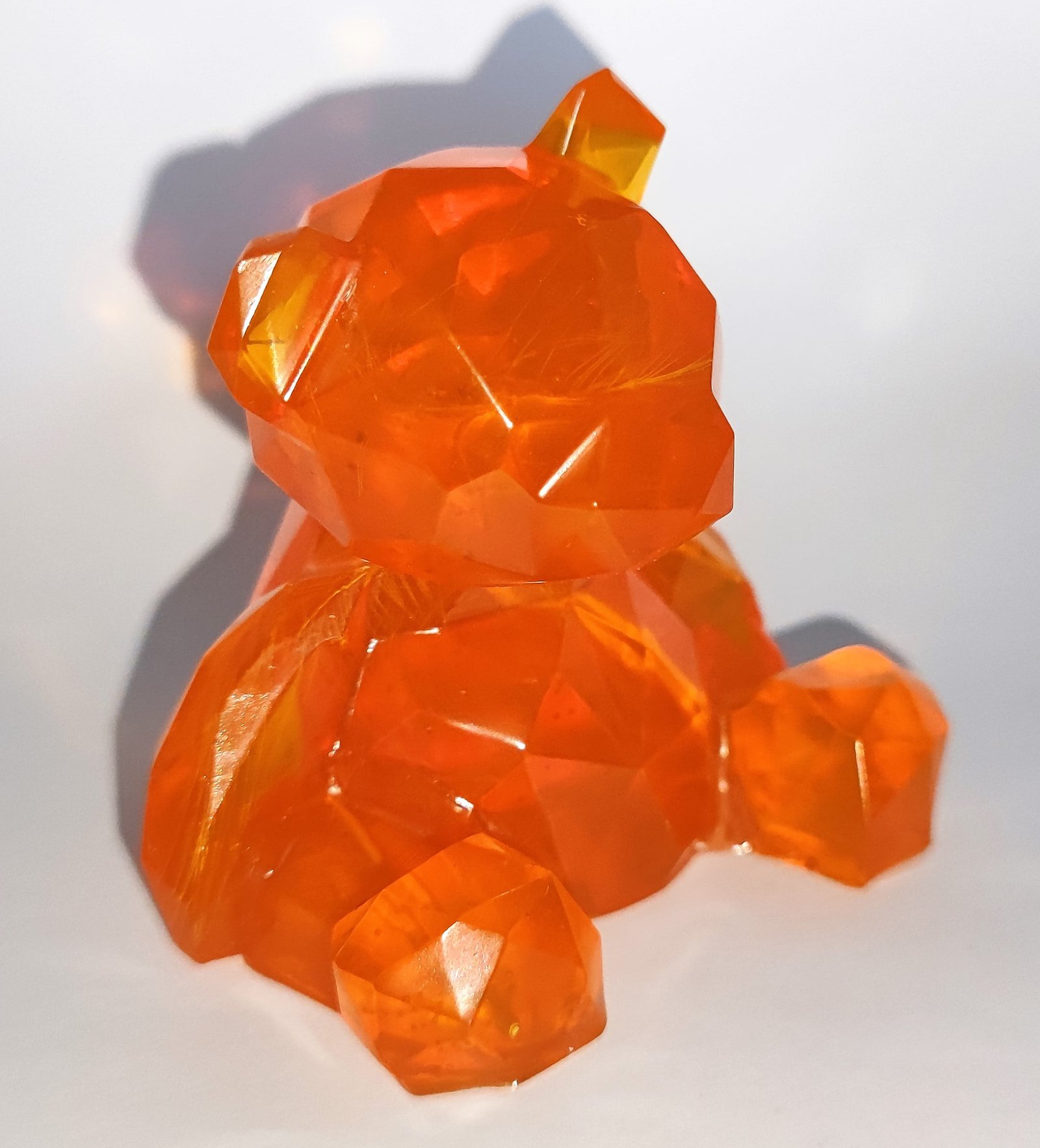 Figurine ourson résine époxy orange