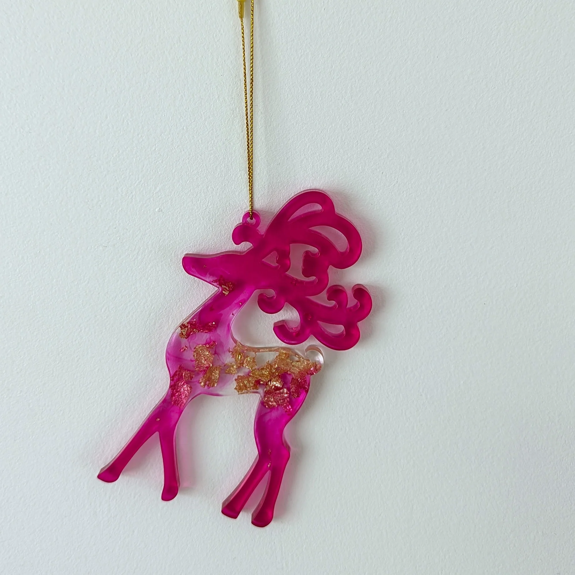 Suspension de Noël Renne fuschia et doré modèle 4